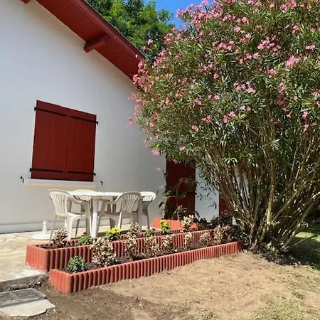 Les Chenes, Maison Confortable Proche De Dax Feriehus *